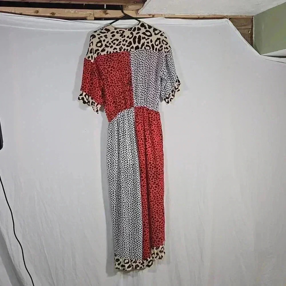 Umgee Animal Print Sheer Romper Size Medium - Picture 7 of 7